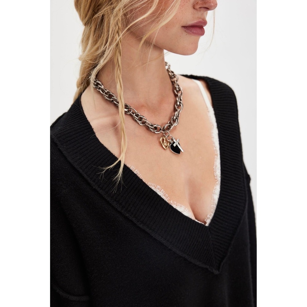 Free People We The Free Chelsea V-Neck Tunic Sweater Black Oversized Knit Top - Picture 3 of 4
